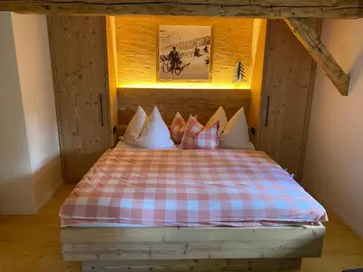 Ein Bett oder Betten in einem Zimmer der Unterkunft Plaik-Häusl