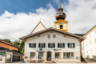 Das Gebäude in dem sich die Ferienwohnung befindet