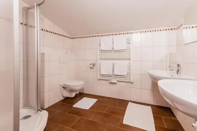 Ein Badezimmer in der Unterkunft Haus Andrea Unterberger