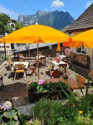 Ein allgemeiner Bergblick oder ein Berglick von der Ferienwohnung aus
