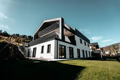 Das Gebäude in dem sich die Ferienwohnung befindet