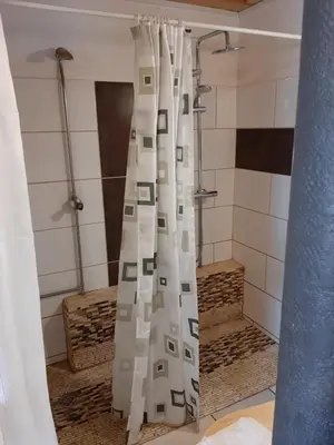 Ein Badezimmer in der Unterkunft Landhaus Gschmeidler