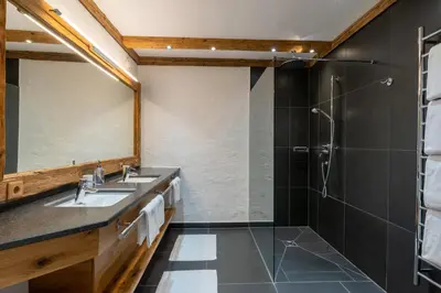 Ein Badezimmer in der Unterkunft Haus Widmoos