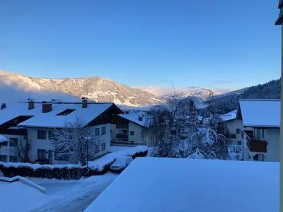 Ein allgemeiner Bergblick oder ein Berglick von der Ferienwohnung aus