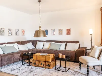 Ein Sitzbereich in der Unterkunft Holiday Home Katschberg 8 by Interhome