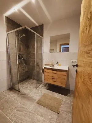 Ein Badezimmer in der Unterkunft Appartement Waldplatzl