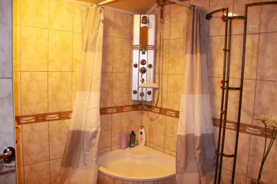 Ein Badezimmer in der Unterkunft A cozy home away from home