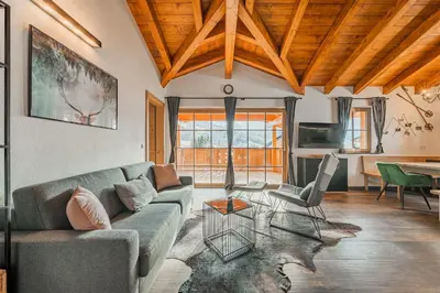 Ein Sitzbereich in der Unterkunft Dachstein West Apartment T5