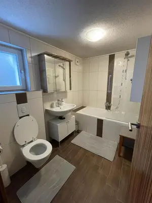 Ein Badezimmer in der Unterkunft Dambach Appartement
