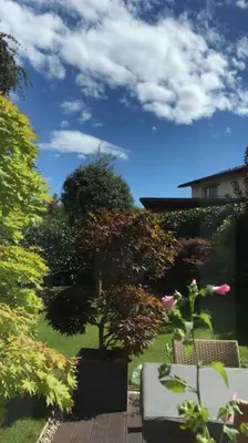 Ein Garten an der Unterkunft 