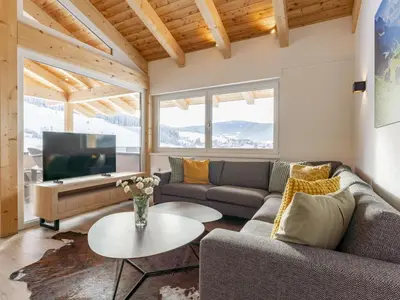 Ein Sitzbereich in der Unterkunft Grebenzen Lodge Pabstin 36B