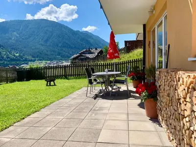 Ein allgemeiner Bergblick oder ein Berglick von der Ferienwohnung aus