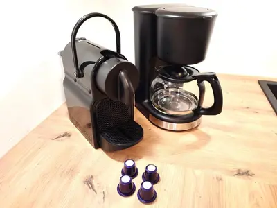Kaffee-/Teezubehör in der Unterkunft Modern Mountain Apartment - free parking & sauna