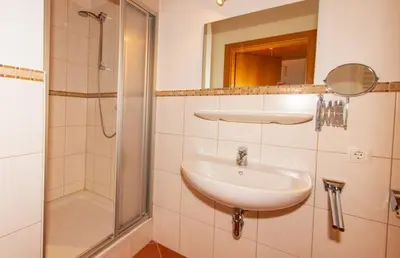 Ein Badezimmer in der Unterkunft Ferienwohnung - Ferienhaus Kirchboden