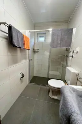 Ein Badezimmer in der Unterkunft Apartment Sonnenhang by Interhome