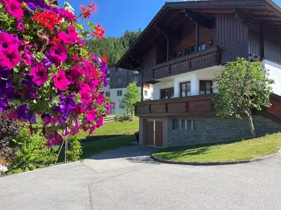 Ein Garten an der Unterkunft Luserblick