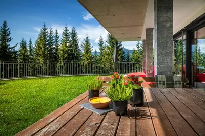 Ein Garten an der Unterkunft Taurachhof Astlehen