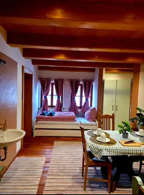 Ein Sitzbereich in der Unterkunft Sonnleit'n Zimmer 7