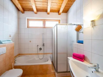 Ein Badezimmer in der Unterkunft Penthouse in Wagrain near Ski Slopes