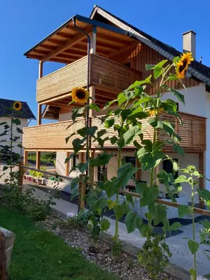 Das Gebäude in dem sich die Ferienwohnung befindet