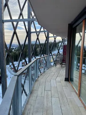 Ein Balkon oder eine Terrasse in der Unterkunft Large Family Apartment Katschberg, Ski-in/o, Sauna, Pool