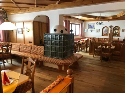 Ein Sitzbereich in der Unterkunft Dachstein 529