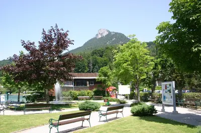 Ein allgemeiner Bergblick oder ein Berglick von der Ferienwohnung aus