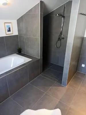 Ein Badezimmer in der Unterkunft DAS TONIS - IHR Bett im Herzen des Salzkammergutes