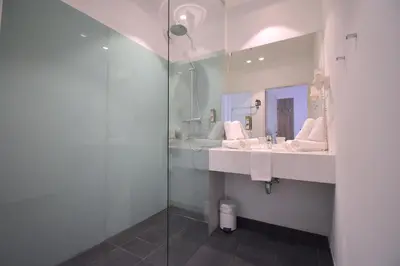 Ein Badezimmer in der Unterkunft Sporthotel Zederhaus im Lungau