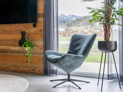 Ein allgemeiner Bergblick oder ein Berglick von des Chalets aus
