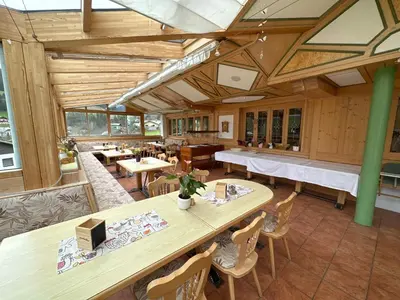 Ein Restaurant oder anderes Speiselokal in der Unterkunft Gasthof Schönblick Rußbach