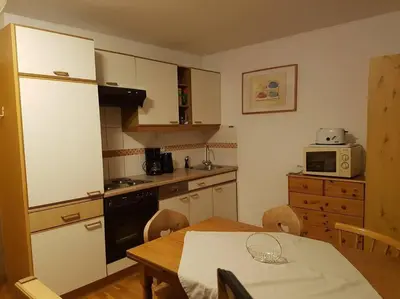 Küche/Küchenzeile in der Unterkunft Helles und großzügiges Souterrain Appartement