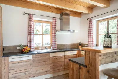 Küche/Küchenzeile in der Unterkunft Chalet Fischerkogel an der Skipiste