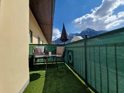 Ein allgemeiner Bergblick oder ein Berglick von der Ferienwohnung aus